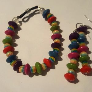 Bracelet and earrings